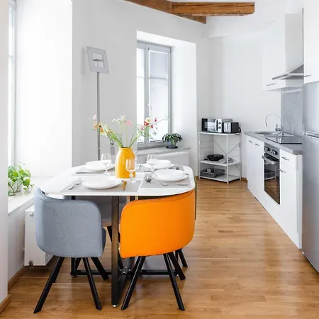 Apartman K2 *